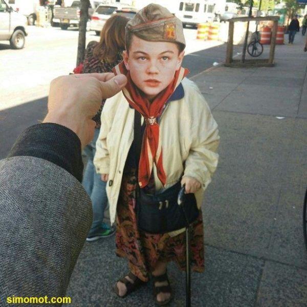 Pria Ini Iseng memasang Foto Leonardo DiCaprio Pada Wajah Orang