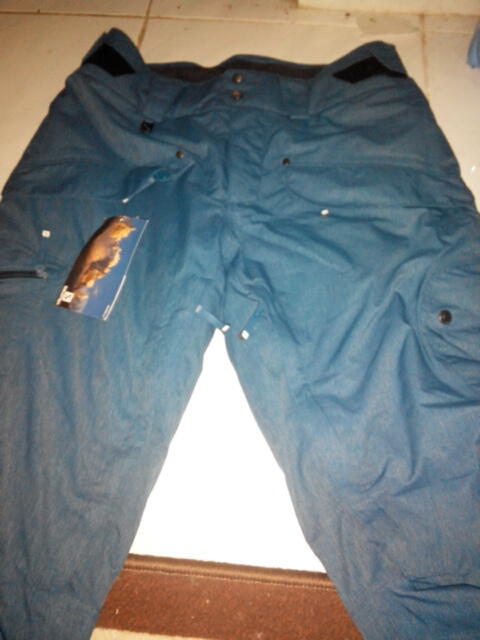 WTS Celana outdoor hiking Salomon zero (not tnf,berghaus, marmot,adidas)