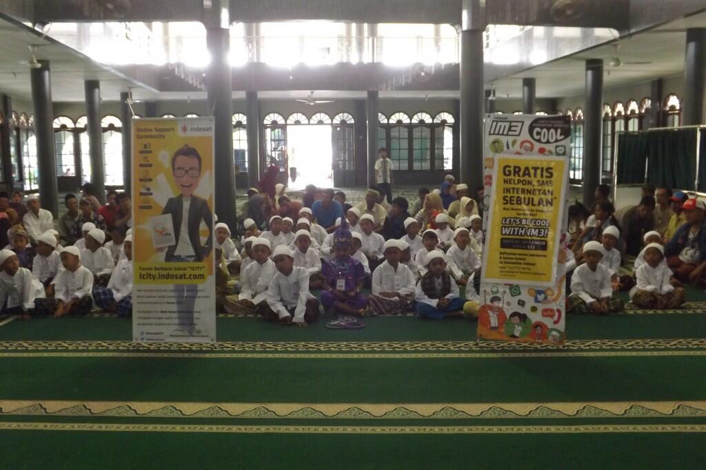Sunatan Masal Bersama Forum ICITY Kerja Bareng DKM Masjid Arjawinangun-Cirebon