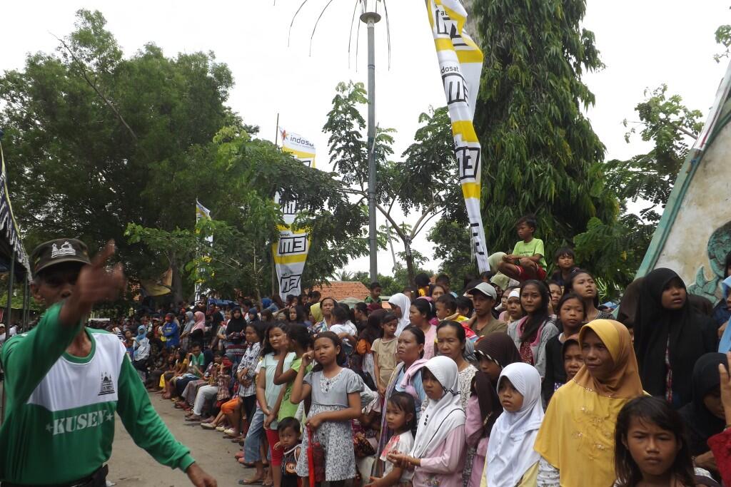 Sunatan Masal Bersama Forum ICITY Kerja Bareng DKM Masjid Arjawinangun-Cirebon