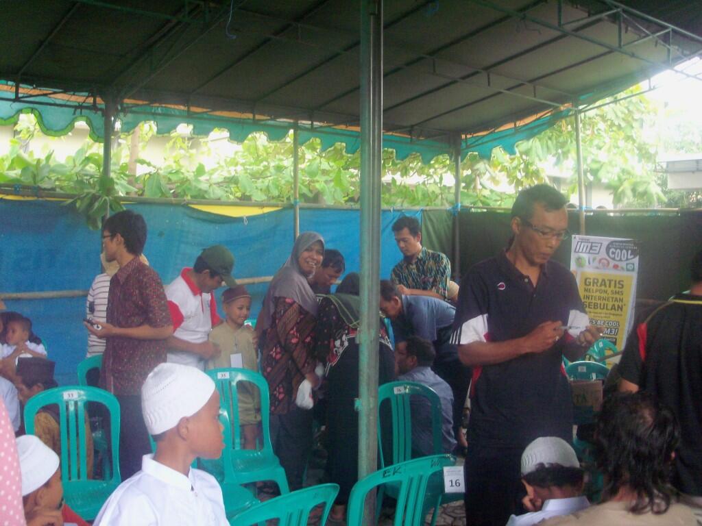Sunatan Masal Bersama Forum ICITY Kerja Bareng DKM Masjid Arjawinangun-Cirebon