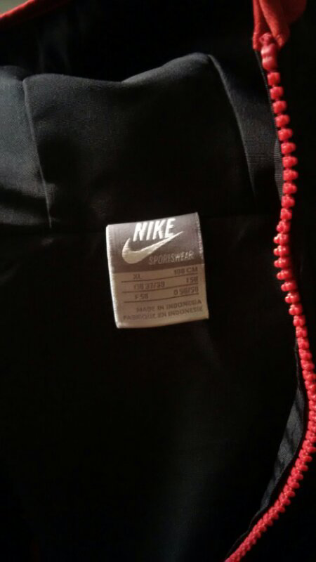 jaket running/jaket mu nike