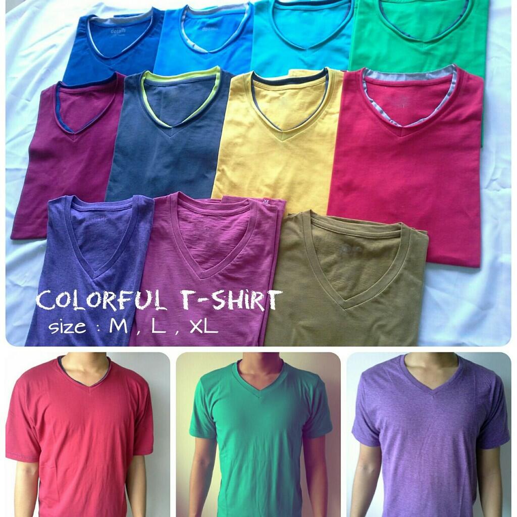 Menjual berbagai kaos pria langsung dari pabrik