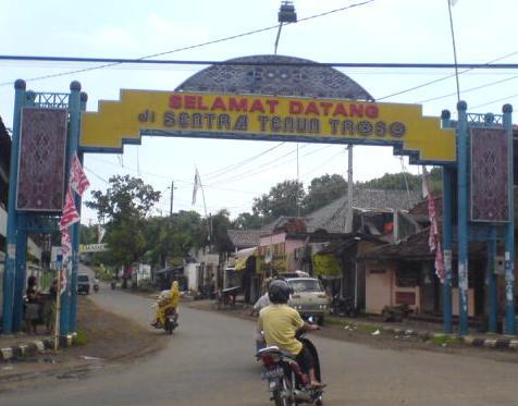 BIAR DUNIA TAHU : Selain Kota Ukir, JEPARA Juga punya Tenun Ikat TROSO