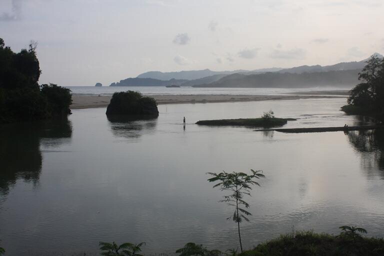 17 Pantai Indah di Pacitan, Jawa Timur