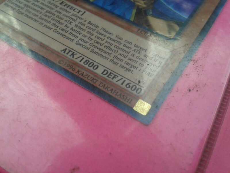 Jual Kartu Yugioh 334 kartu + sleeve + tempat mainnya + CD guide