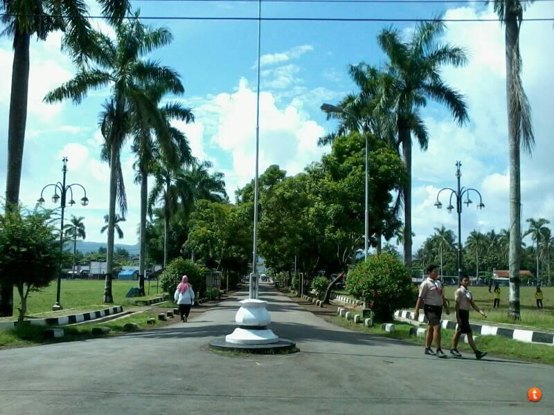 Indahnya Alun-Alun kota di Indonesia