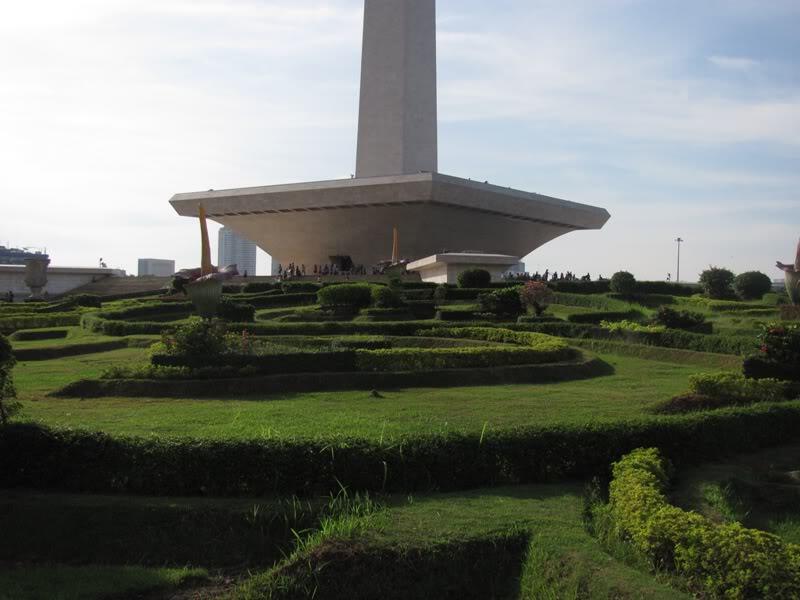 Indahnya Alun-Alun kota di Indonesia