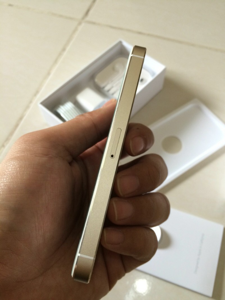 iPhone 5s Verizon gold 64gb gsm cdma second