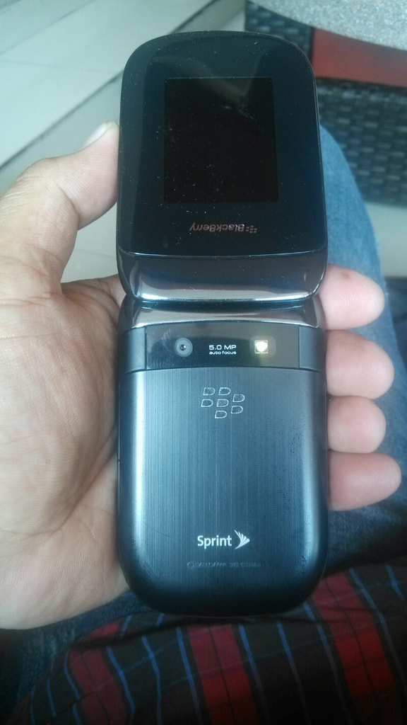 Blackberry BB Style 9670 Cdma
