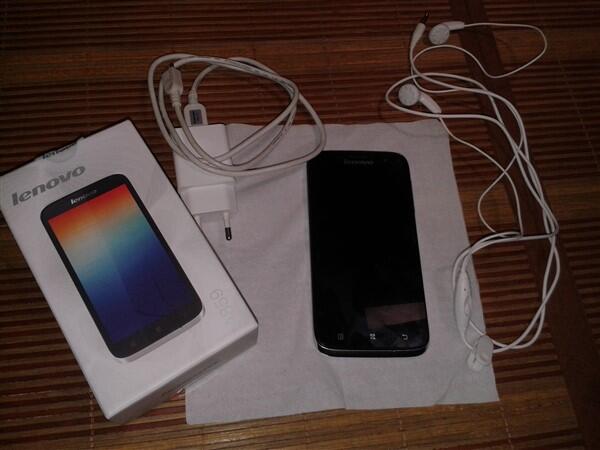 Lenovo a859