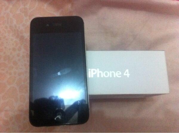 Jual IPHONE 4 Black 16 GB Bandung