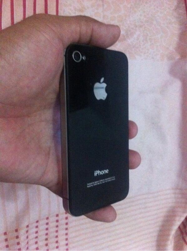 Jual IPHONE 4 Black 16 GB Bandung