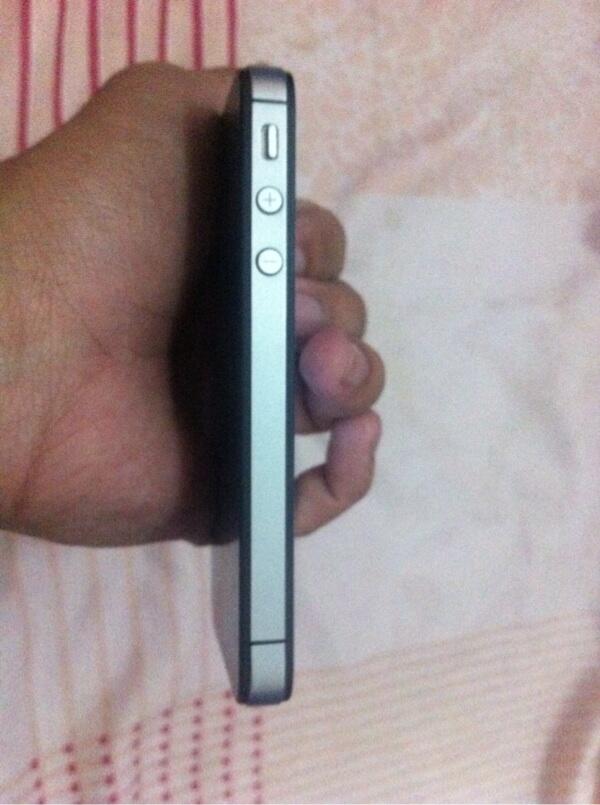 Jual IPHONE 4 Black 16 GB Bandung