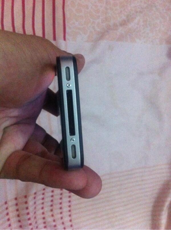 Jual IPHONE 4 Black 16 GB Bandung