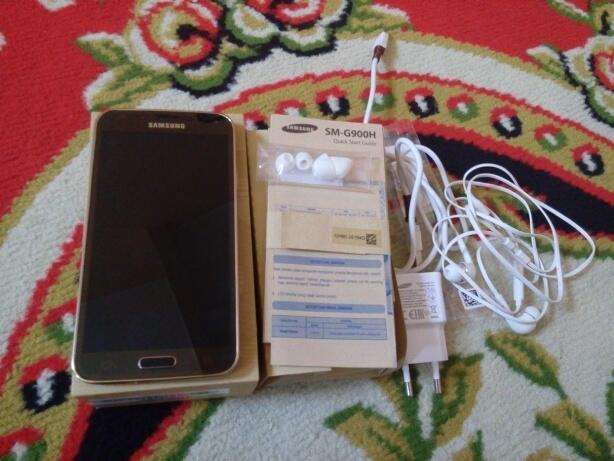 Dijual Samsung Galaxy S5 Rose Gold Pembelian Oktober 2014