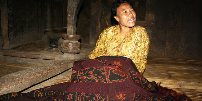 Aneka Karya Seni Kain Nusantara ( Indonesia )