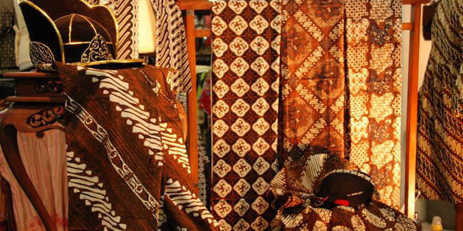 Aneka Karya Seni Kain Nusantara ( Indonesia )
