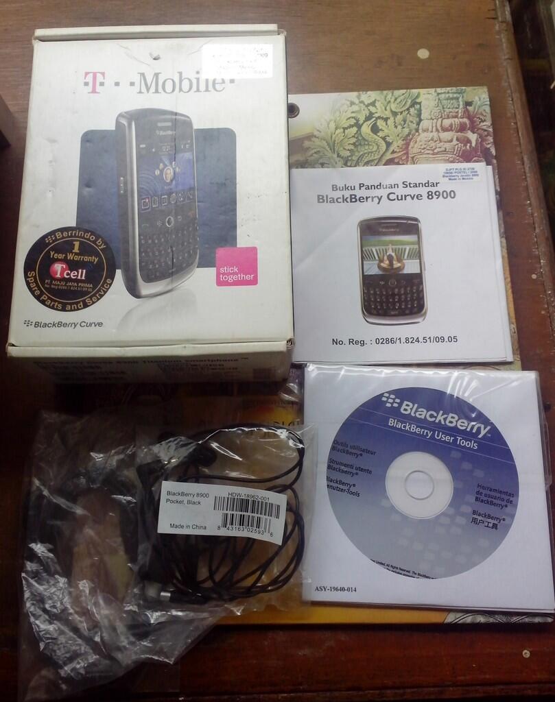 jual cepat Blackberry Javelin 8900 kondisi mantap..