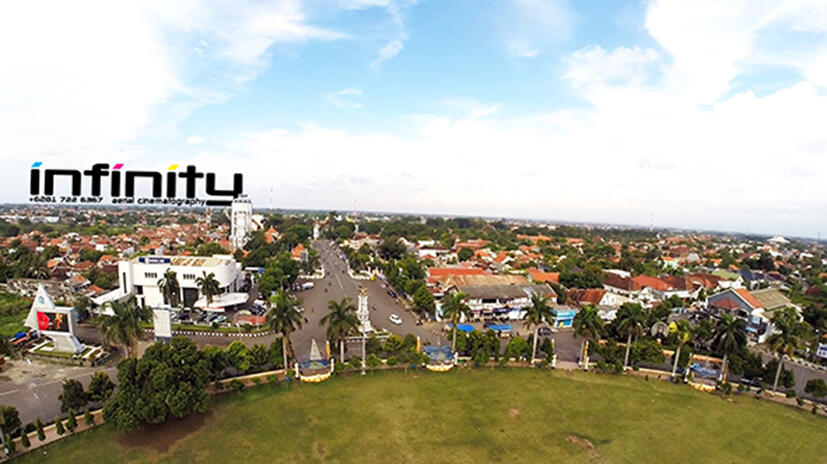 Indahnya Alun-Alun kota di Indonesia