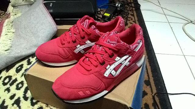 asics red bandana