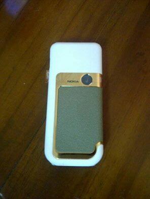 NOKIA 7360 Gold Like new