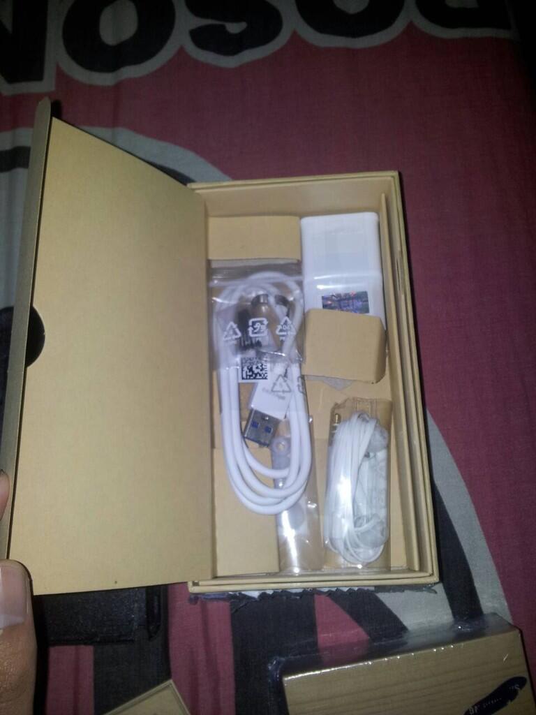 WTS Galnote 3 garansi panjang, mulus, full sett, murah