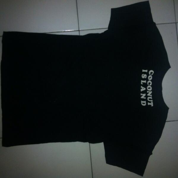 Wts kaos/baju coconut island original size s