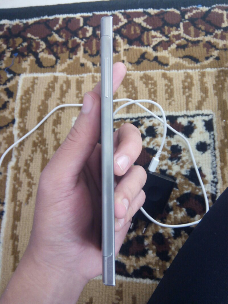 Lenovo K900 32GB Fullset Garansi s.d Maret 2015 Cimahi