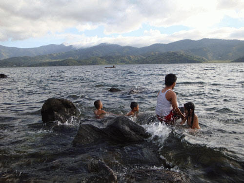 10 Danau Terdalam di Indonesia