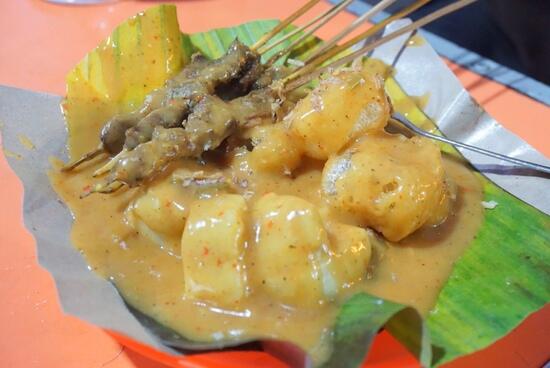 KULINER KHAS BUKIT TINGGI YANG SEMAKIN MENGGODA...SILAHKAN MASUK UDA/UNI