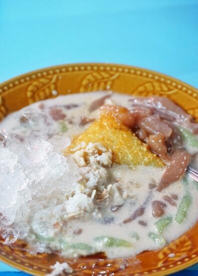 KULINER KHAS BUKIT TINGGI YANG SEMAKIN MENGGODA...SILAHKAN MASUK UDA/UNI