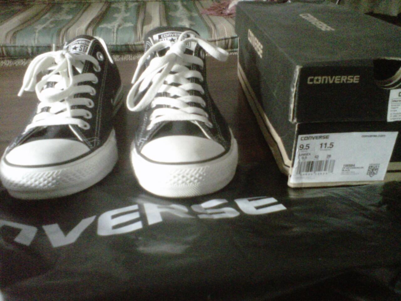 sepatu CONVERSE ori,Starcross,jaket Uniqlo