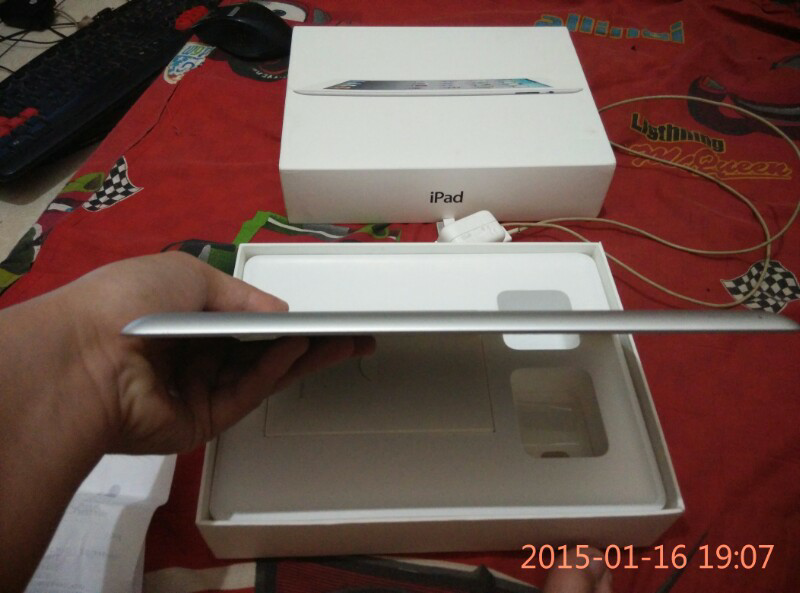 Semarang Ipad 2 3G+Wifi eks Garansi Resmi Mulus Fullset