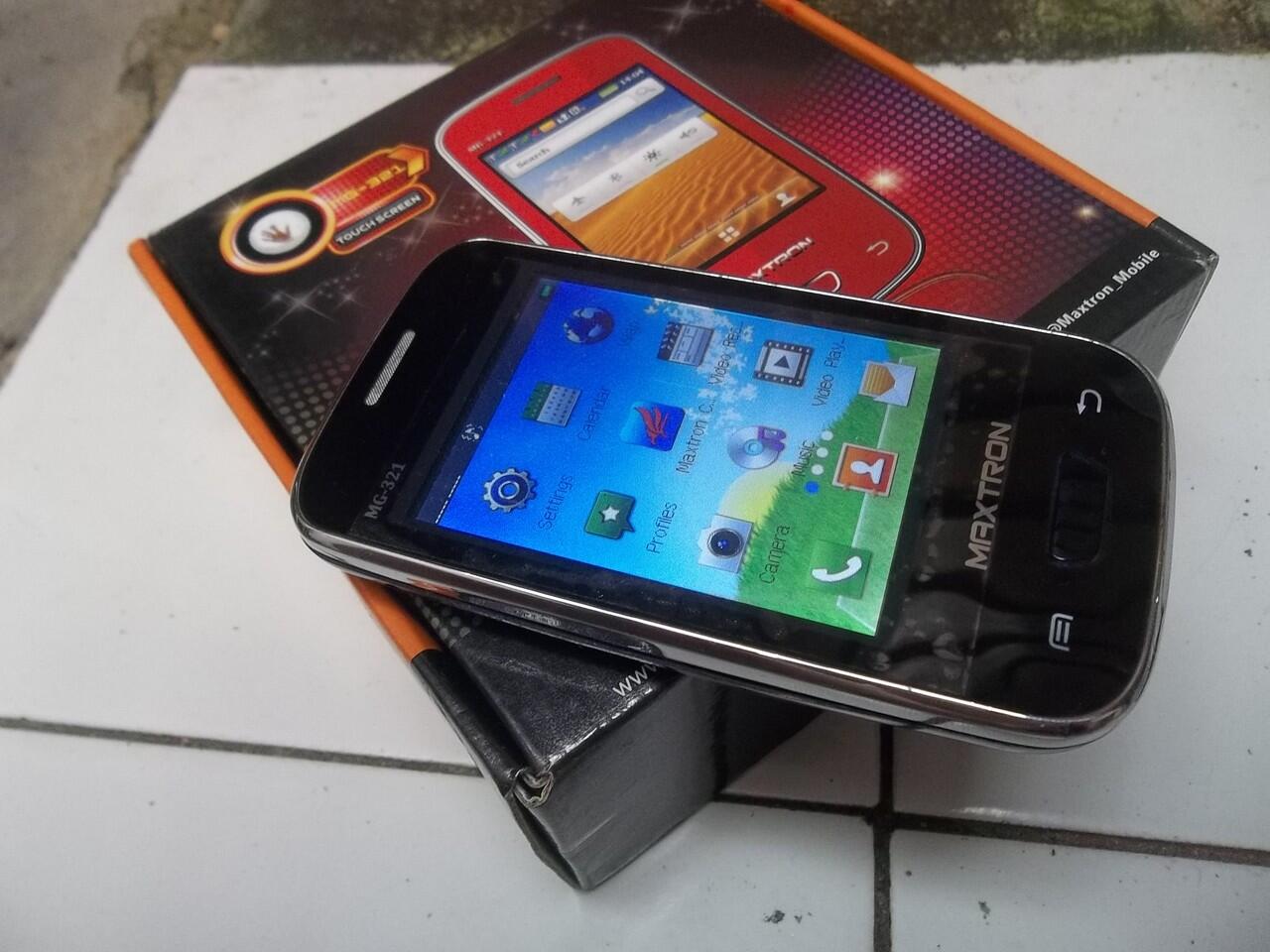 Ponsel TV Maxtron MG321