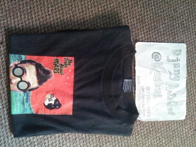 Kaos Uniqlo, Polo Uniqlo, Polo Lacoste, Polo Nautica, Kaos Vans, Kaos Stussy, etc