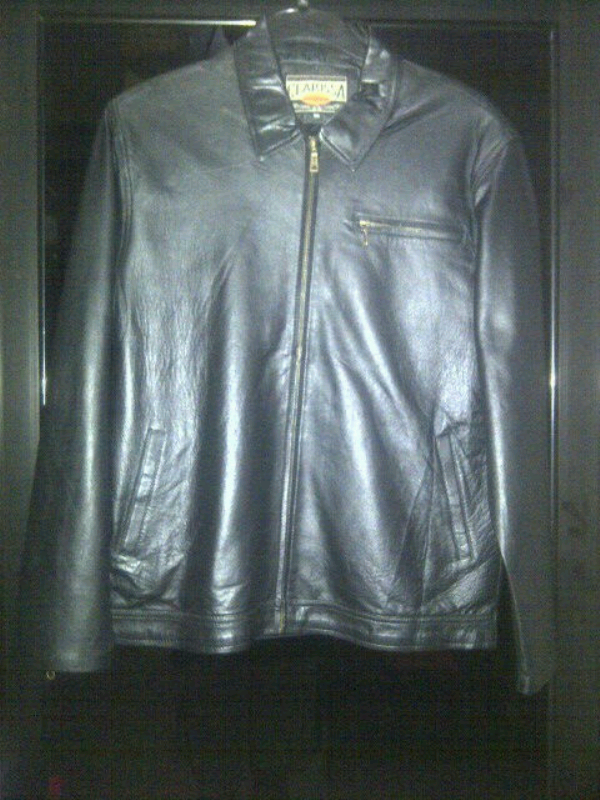 Jaket Kulit , Nyaman, Tebal, Hitam - Baru