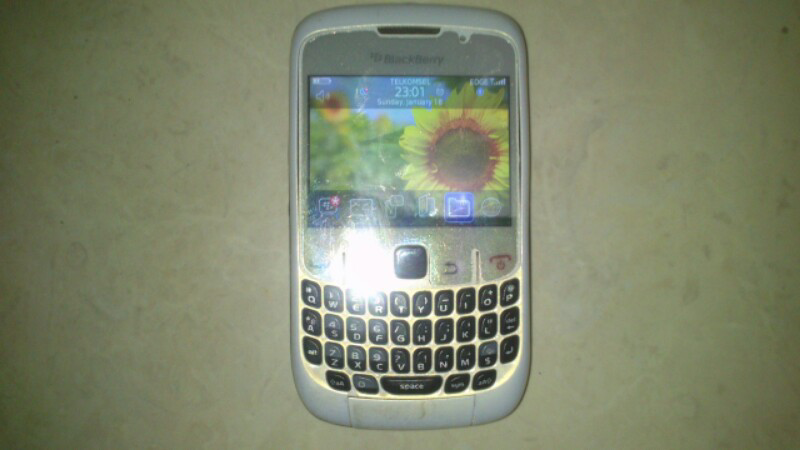 blackberry 8520 gemini beserta dus