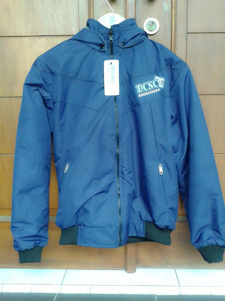 Jaket Parasut DC Bolak Balik