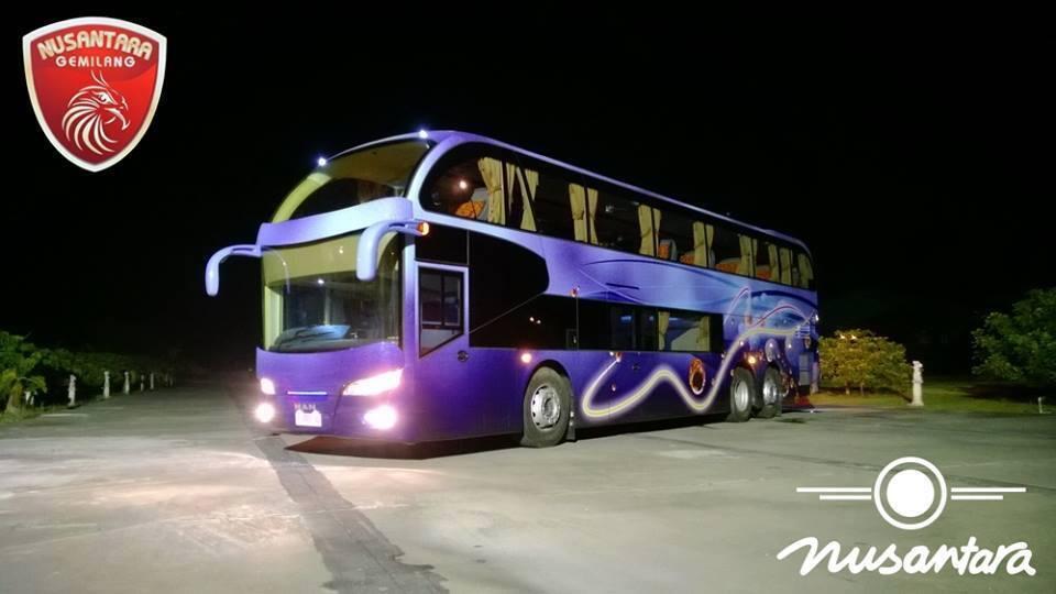 SEKARANG ERANYA BUS BERSUMBU TIGA (triple Axle) DI INDONESIA