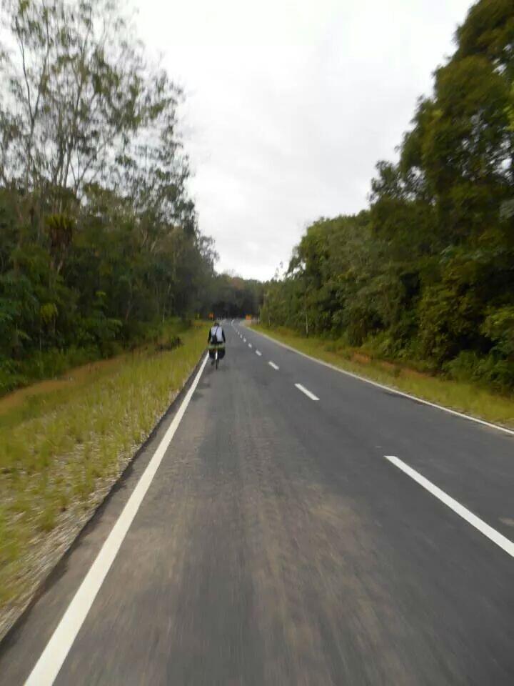 bike packer kk ane gan, dr indonesia ke malaysia, with pic. bikers masuk ya...