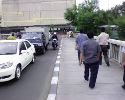Dampak Positif & Negatif Jika Semua PKL di Pinggir Jalan di Gusur