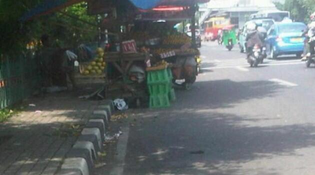 Dampak Positif & Negatif Jika Semua PKL di Pinggir Jalan di Gusur