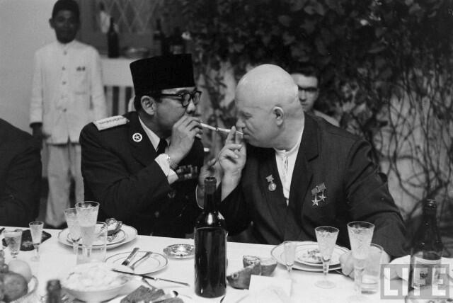 6 Kepala negara sahabat dekat Presiden Soekarno 