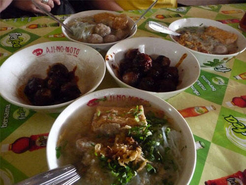 MALANG...KULINERNYA PANGANAN BAKSO..SYEDAPPPPPP...ENDESSSS! MASUK GAN !
