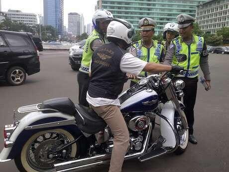 Dicari Hidup atau Mati! Pengendara Harley yang Kerjai Polisi di Bundaran HI
