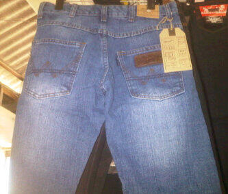 Terjual jual celana jaket jeans levis levi s pria 