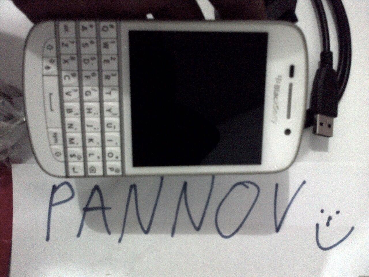 Terjual BB Q10 white mulus like new garansi SAMPE 2016 