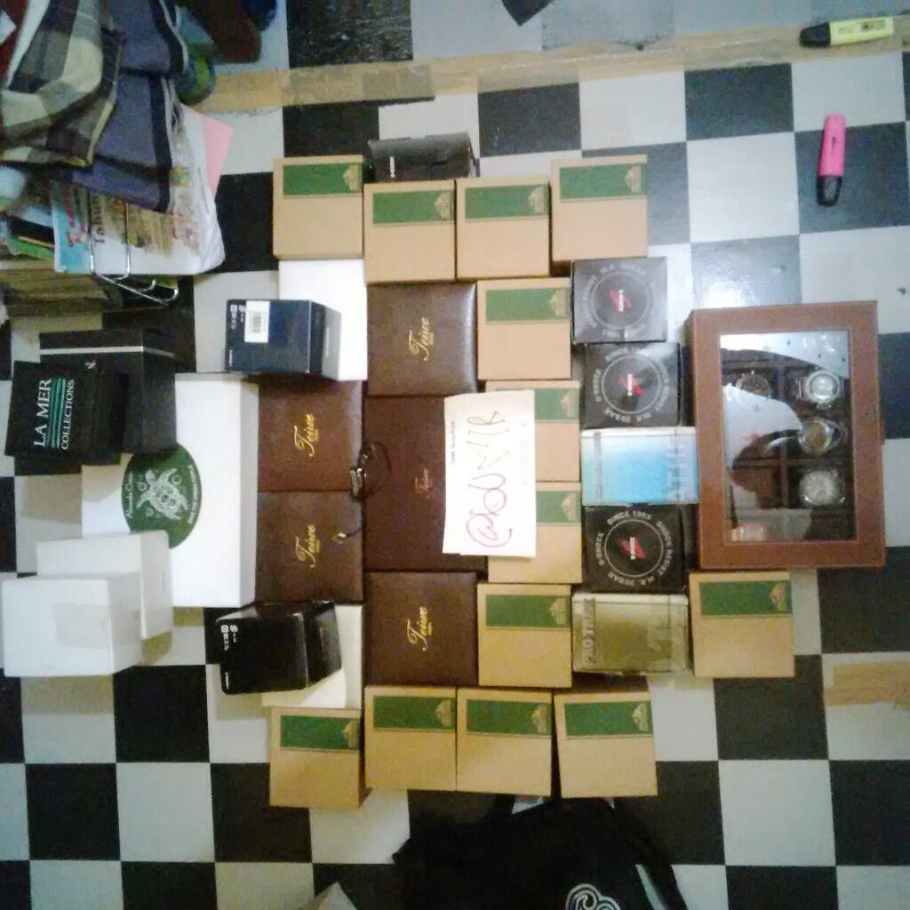 Teiwe, Protrek, Gshock, Suunto, Citizen, Alba, Herbal, YMAX, Kaos Muslim dll