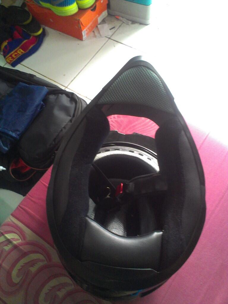 Terjual helm MDS super pro hitam (surabaya)  KASKUS